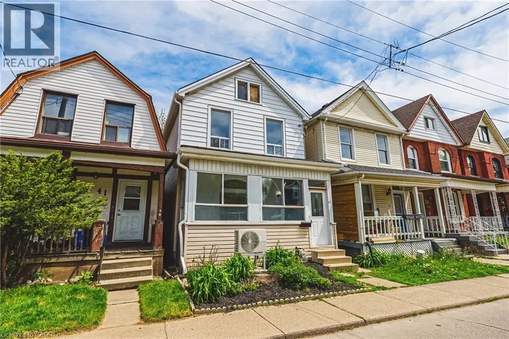 43 Harvey Street Hamilton ON L8L 2L9