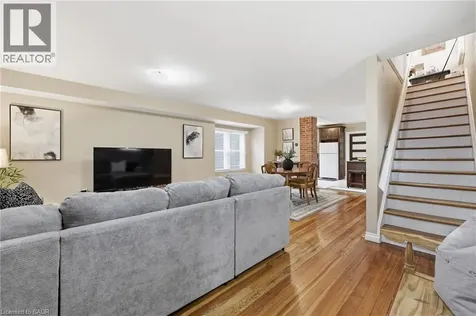 21 Berryman Avenue St. Catharines ON L2R 3W8