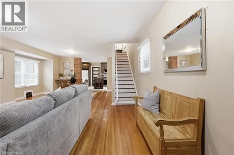 21 Berryman Avenue St. Catharines ON L2R 3W8