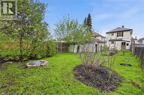 21 Berryman Avenue St. Catharines ON L2R 3W8