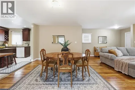 21 Berryman Avenue St. Catharines ON L2R 3W8
