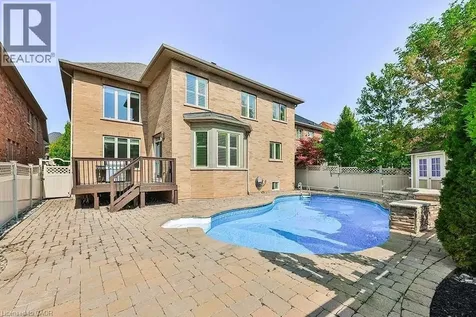 2384 Rock Point Drive Oakville ON L6H 7V3