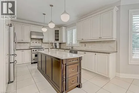 2384 Rock Point Drive Oakville ON L6H 7V3