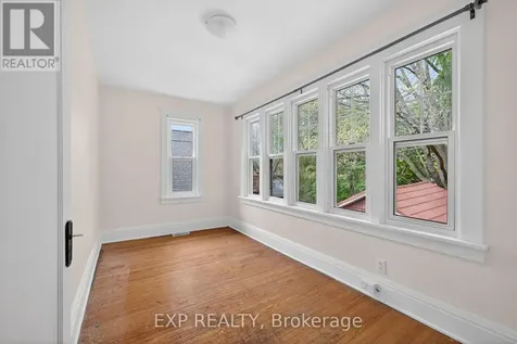48 Stirling Avenue North Kitchener ON N2H 3G5