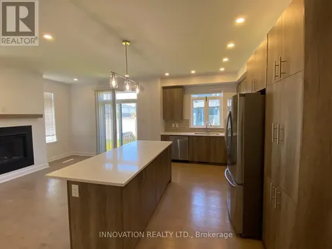 223 Zinnia Way Ottawa ON K4M 0K8