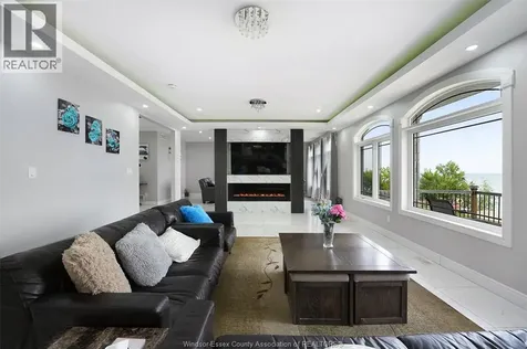 300 Shoreview Circle Windsor ON N8P 1M7