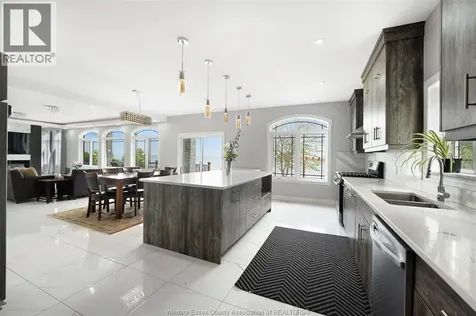 300 Shoreview Circle Windsor ON N8P 1M7
