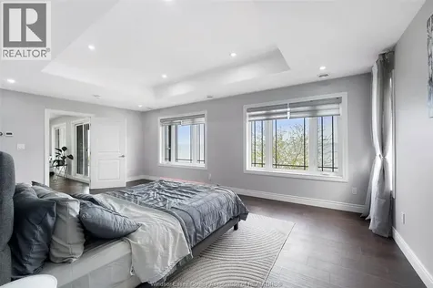 300 Shoreview Circle Windsor ON N8P 1M7