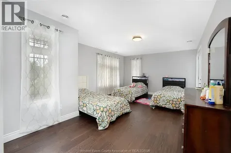 300 Shoreview Circle Windsor ON N8P 1M7