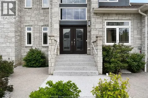 300 Shoreview Circle Windsor ON N8P 1M7