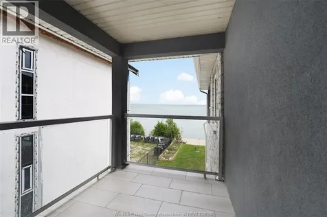 300 Shoreview Circle Windsor ON N8P 1M7