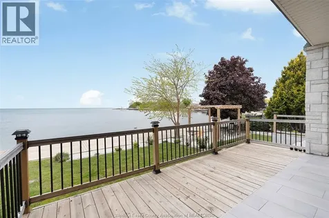 300 Shoreview Circle Windsor ON N8P 1M7