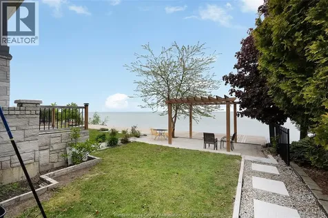 300 Shoreview Circle Windsor ON N8P 1M7
