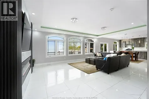 300 Shoreview Circle Windsor ON N8P 1M7