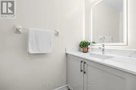 34 Torbec Avenue Ottawa ON K2T 0B6