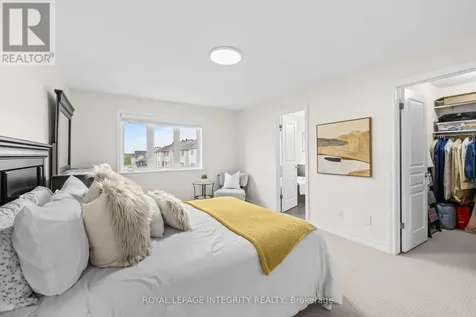 34 Torbec Avenue Ottawa ON K2T 0B6