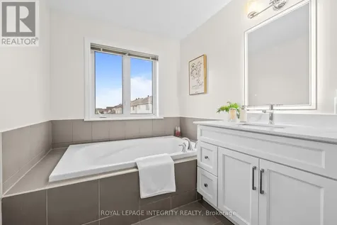 34 Torbec Avenue Ottawa ON K2T 0B6