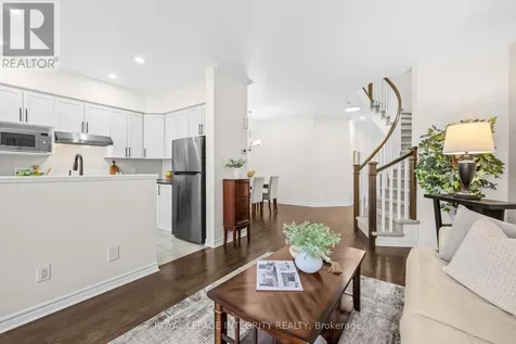 34 Torbec Avenue Ottawa ON K2T 0B6