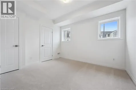 15 Stauffer Woods Trail Kitchener ON N2P 0L1