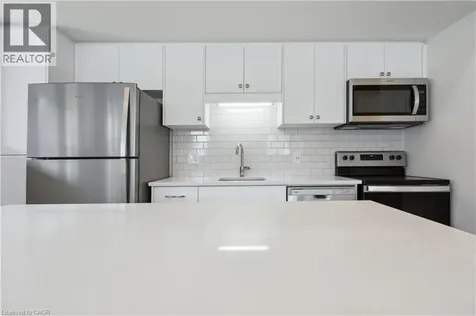 15 Stauffer Woods Trail Kitchener ON N2P 0L1