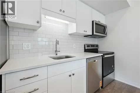 15 Stauffer Woods Trail Kitchener ON N2P 0L1