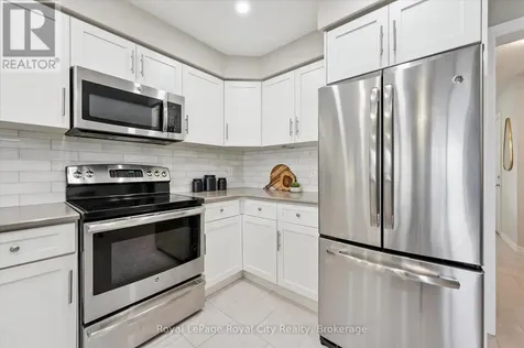 5 Sandybay Avenue Kitchener ON N2A 0H7