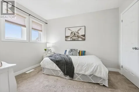 5 Sandybay Avenue Kitchener ON N2A 0H7