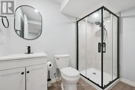 5 Sandybay Avenue Kitchener ON N2A 0H7