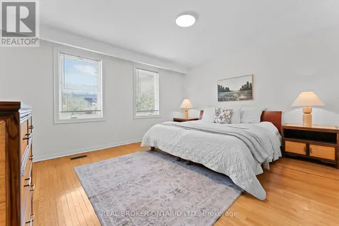 111 Madawaska Avenue Toronto (newtonbrook East) ON M2M 2R5
