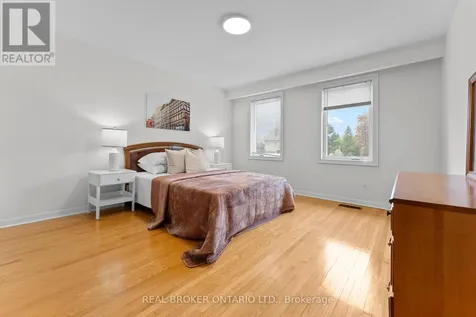 111 Madawaska Avenue Toronto (newtonbrook East) ON M2M 2R5