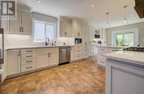195 Westcliff Way Cambridge ON N1S 5C2
