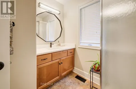 195 Westcliff Way Cambridge ON N1S 5C2