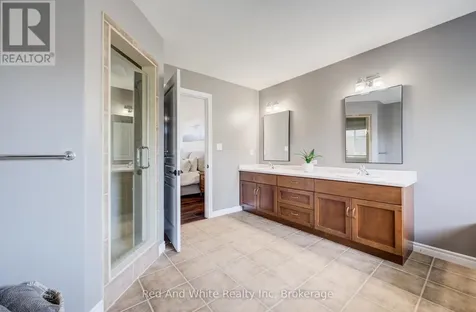 195 Westcliff Way Cambridge ON N1S 5C2