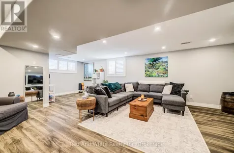 195 Westcliff Way Cambridge ON N1S 5C2
