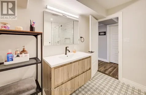 195 Westcliff Way Cambridge ON N1S 5C2