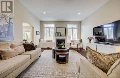 195 Westcliff Way Cambridge ON N1S 5C2