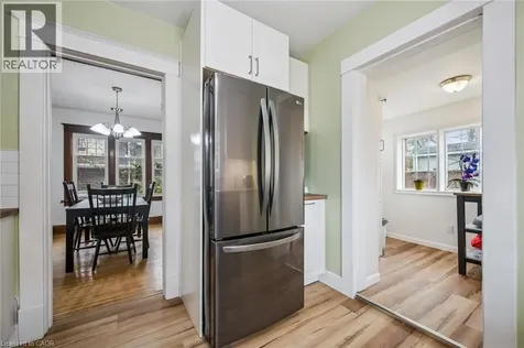 9 Spadina Road East Kitchener ON N2M 3X2