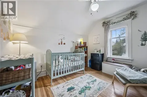 9 Spadina Road East Kitchener ON N2M 3X2