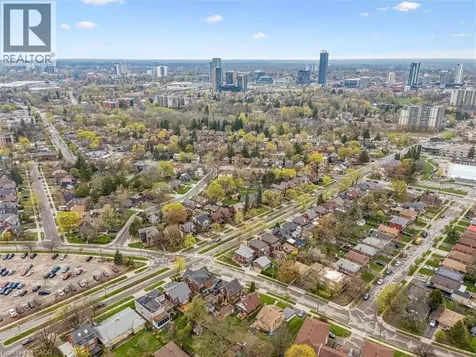 9 Spadina Road East Kitchener ON N2M 3X2