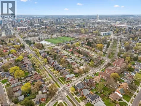 9 Spadina Road East Kitchener ON N2M 3X2