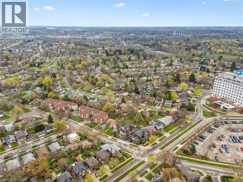 9 Spadina Road East Kitchener ON N2M 3X2