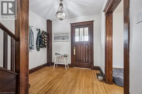 9 Spadina Road East Kitchener ON N2M 3X2