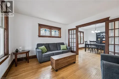 9 Spadina Road East Kitchener ON N2M 3X2