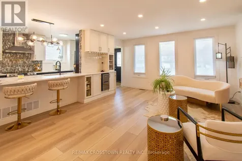 59 Lankin Boulevard Orillia ON L3V 6T1