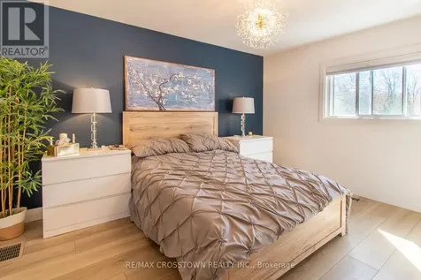 59 Lankin Boulevard Orillia ON L3V 6T1
