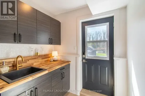 59 Lankin Boulevard Orillia ON L3V 6T1