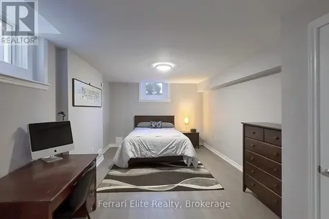 32 Copeland Crescent Innisfil (cookstown) ON L0L 1L0