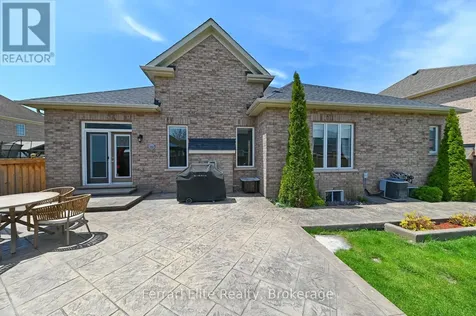 32 Copeland Crescent Innisfil (cookstown) ON L0L 1L0