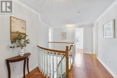 195 Brammar Street Newmarket (glenway Estates) ON L3Y 7T4