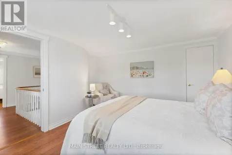 195 Brammar Street Newmarket (glenway Estates) ON L3Y 7T4